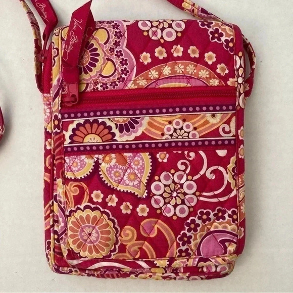 Vera Bradley Shoulder Crossbody‎ Purse Raspberry Fizz (Retired) - Picture 2 of 10